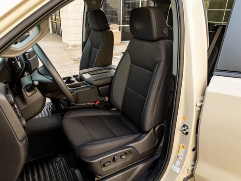 Used 2026 Chevrolet Silverado 1500 Custom Trail Boss image 30