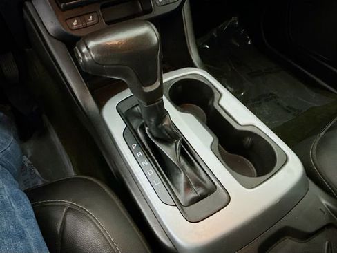 Used 2018 Chevrolet Colorado ZR2 image 17