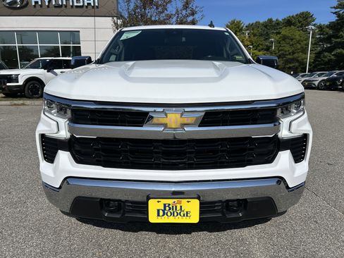 Used 2022 Chevrolet Silverado 1500 LT image 2