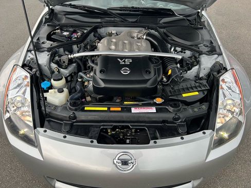 Used 2005 Nissan 350Z Touring image 43