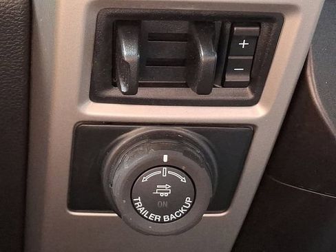 Certified 2021 Ford F350 Lariat image 25