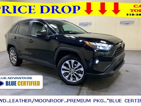 Used 2022 Toyota RAV4 XLE Premium image 1
