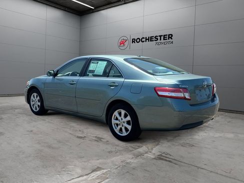 Used 2011 Toyota Camry LE w/ LE Extra-Value Pkg FWD image 3