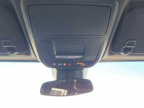 Used 2025 Chevrolet Equinox LT image 20