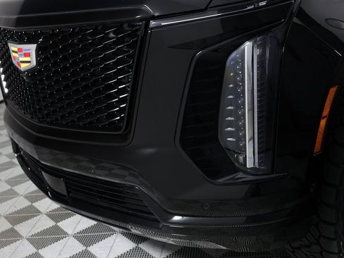 Used 2026 Cadillac Escalade ESV Sport w/ Touring Package image 46