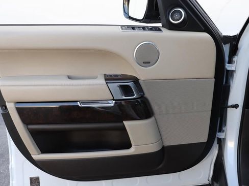 Used 2017 Land Rover Range Rover Long Wheelbase Supercharged image 39