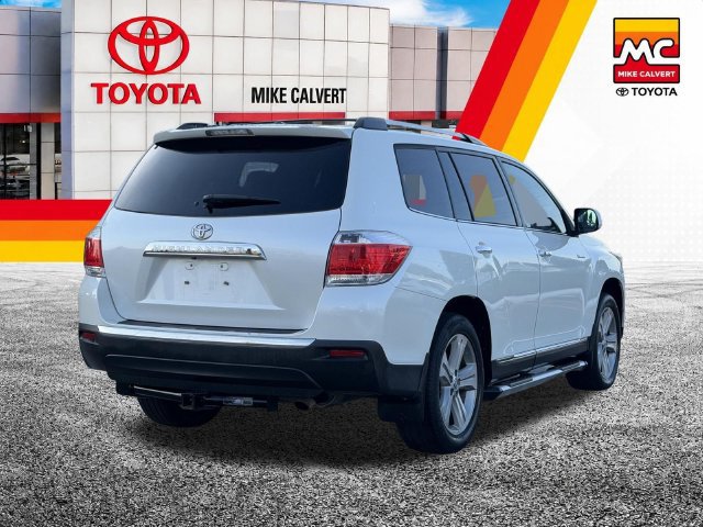 Used 2012 Toyota Highlander Limited w/ Tow Pkg FWD image 9
