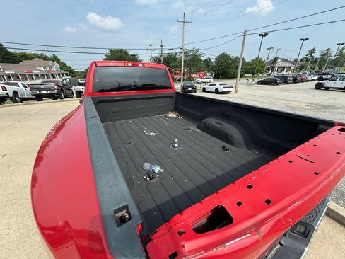Used 2017 RAM 3500 Tradesman w/ Chrome Appearance Group AWD/4WD image 8