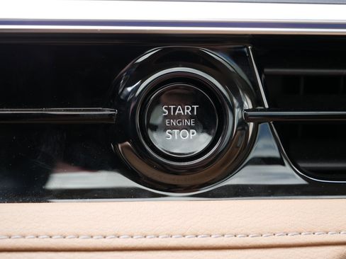 Certified 2025 INFINITI QX80 Sensory image 29