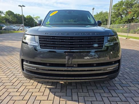 Used 2024 Land Rover Range Rover SE AWD/4WD image 2
