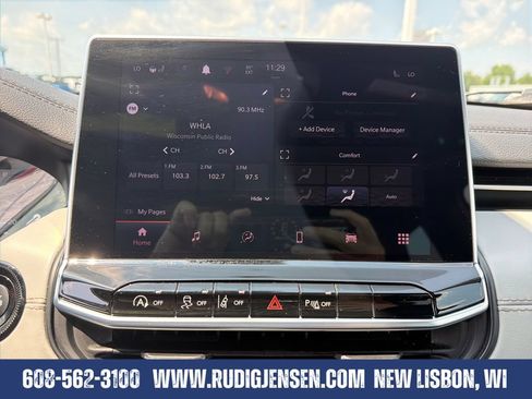 Used 2025 Jeep Compass Limited AWD/4WD image 18