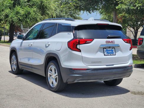Used 2020 GMC Terrain SLE w/ Driver Convenience Package FWD image 5