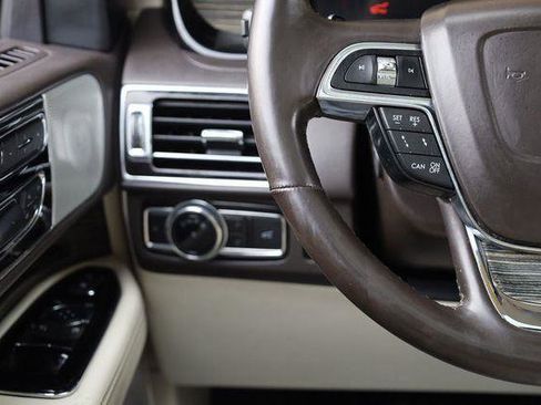 Used 2020 Lincoln Navigator Black Label AWD/4WD image 31