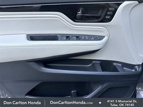 Used 2026 Honda Odyssey Elite image 7