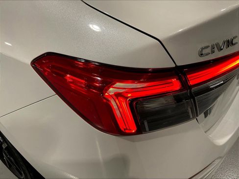 Used 2023 Honda Civic Sport image 22