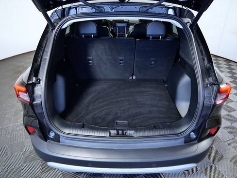 Certified 2025 Ford Escape Platinum AWD/4WD image 8