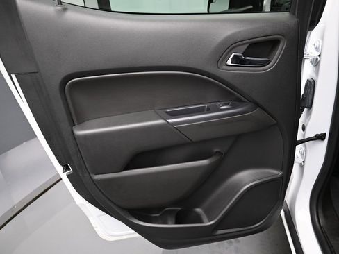 Used 2022 Chevrolet Colorado LT w/ LT Convenience Package image 30