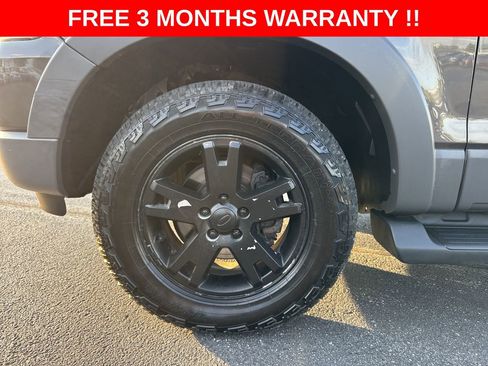 Used 2006 Ford Explorer XLT AWD/4WD image 35