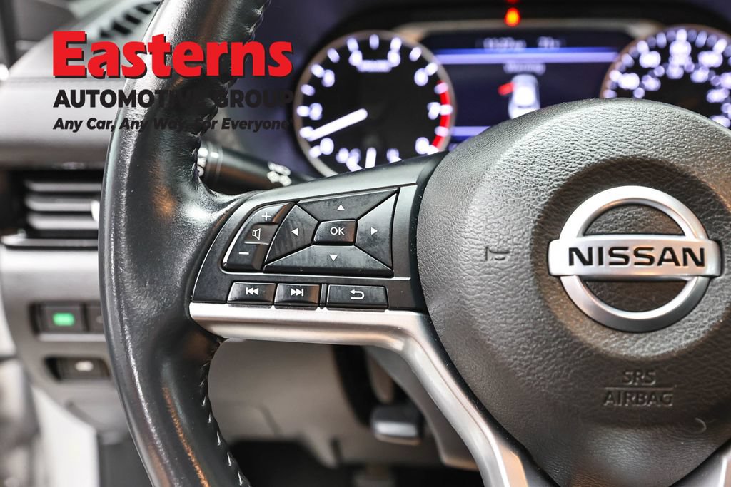 Used 2022 Nissan Sentra SV FWD image 16