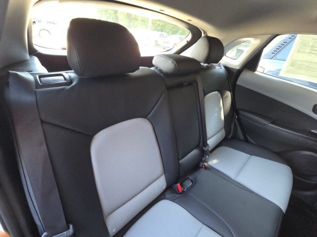 Used 2020 Hyundai Kona SE w/ Cargo Package FWD image 14