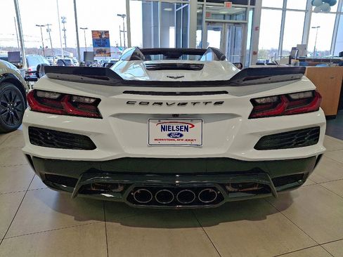 Used 2025 Chevrolet Corvette Z06 image 5