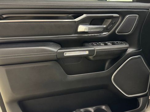 Used 2021 RAM 1500 Laramie w/ Night Edition image 34