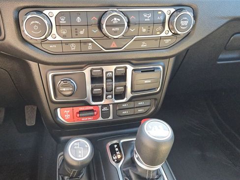 New 2026 Jeep Wrangler Unlimited Sport AWD/4WD image 19