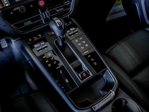 New 2026 Porsche Macan S AWD/4WD image 21
