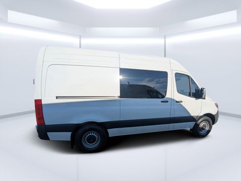 New 2026 Mercedes-Benz Sprinter 2500 image 2
