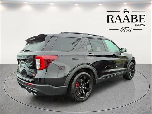 Used 2022 Ford Explorer ST w/ Equipment Group 401A image 8