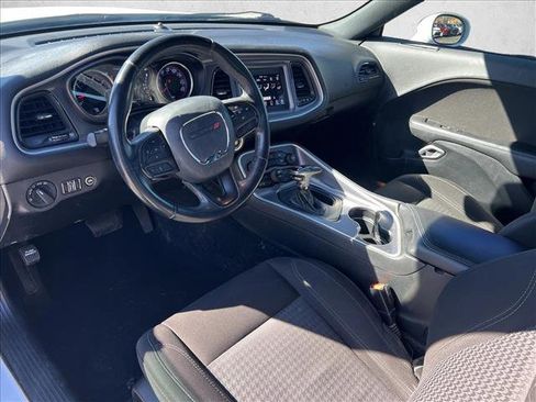 Used 2020 Dodge Challenger SXT image 9