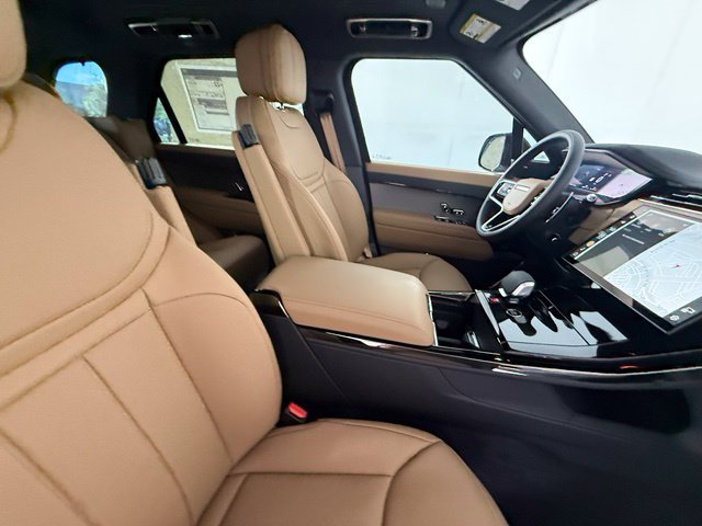 New 2027 Land Rover Range Rover Sport SE AWD/4WD image 41