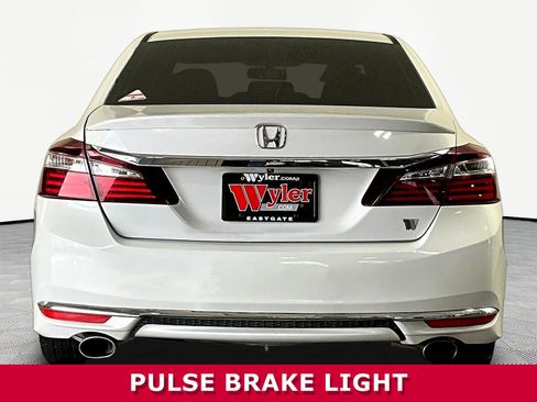 Used 2017 Honda Accord Sport image 5