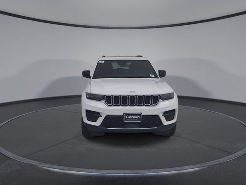 New 2026 Jeep Grand Cherokee Laredo X AWD/4WD image 5