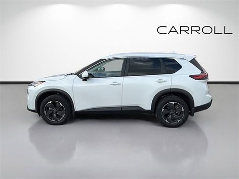 Used 2024 Nissan Rogue SV w/ SV Premium Package image 6