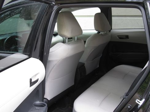 Certified 2023 Toyota Corolla Cross LE w/ Moonroof Package AWD/4WD image 13