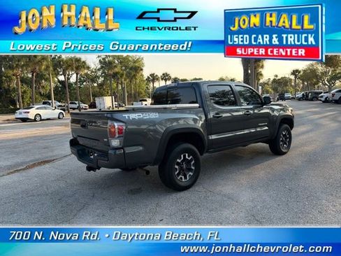 Used 2022 Toyota Tacoma TRD Off-Road w/ Technology Package image 12