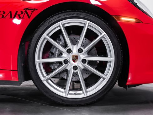 Used 2022 Porsche 911 Carrera RWD image 15