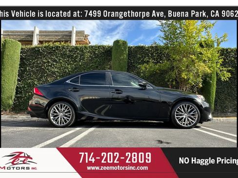 Used 2014 Lexus IS 250 w/ Navigation Package RWD image 6