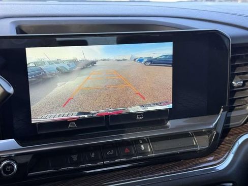 Used 2024 GMC Sierra 3500 SLE image 24