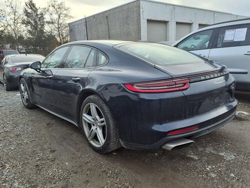 Used 2018 Porsche Panamera 4 image 3