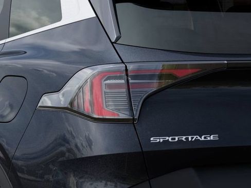 Certified 2026 Kia Sportage EX AWD/4WD image 11