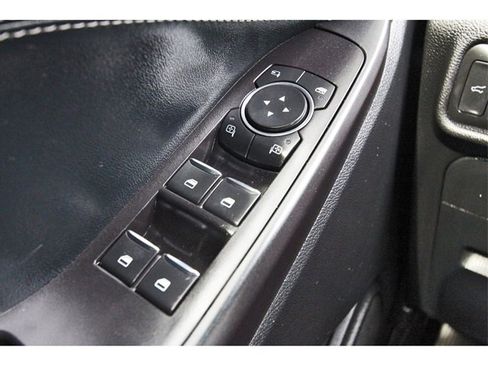 Used 2020 Ford Explorer Limited image 21