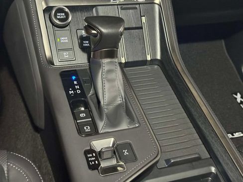 Certified 2025 Lexus GX 550 w/ Accessory Package (2T) AWD/4WD image 37