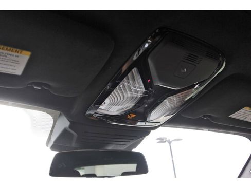 Used 2023 BMW X7 xDrive40i w/ M Sport Package image 11