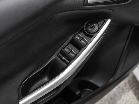 Used 2017 Ford Focus ST FWD image 42