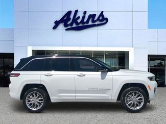 Used 2025 Jeep Grand Cherokee Summit w/ Luxury Tech Group V AWD/4WD video 1