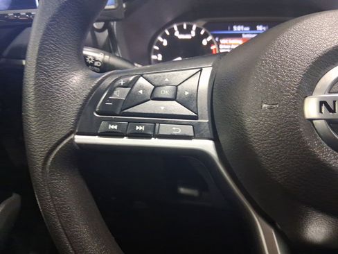 Used 2019 Nissan Altima 2.5 S FWD image 16