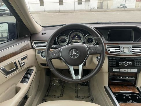 Used 2014 Mercedes-Benz E 350 Sedan image 27