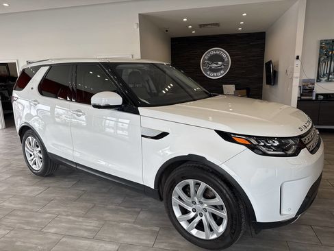 Used 2017 Land Rover Discovery HSE image 5